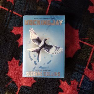 📚 3/$15 or 5/$20 📚 Novel - Mockingjay (#3)
